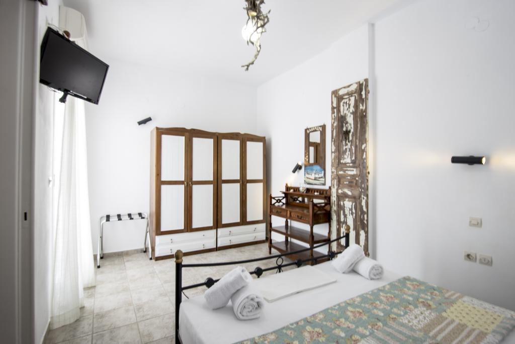 Margaritari Studios Milos Adamantas  Exteriör bild